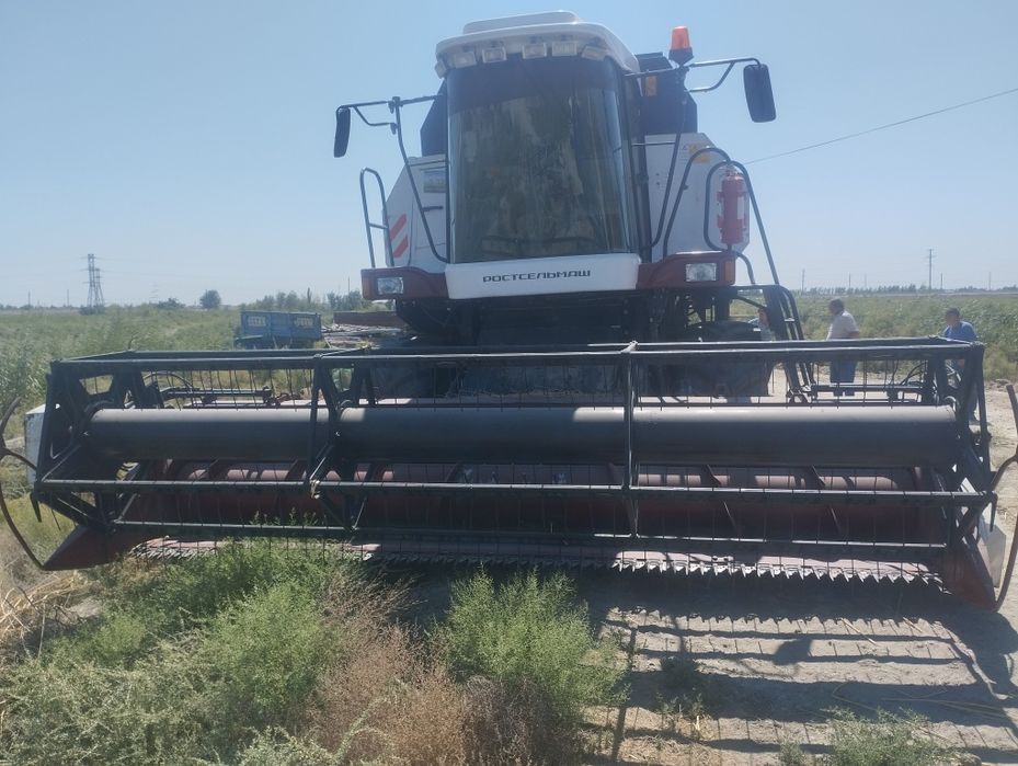 Камбайн сотилади