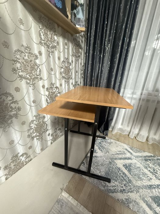 Продам стол для компьютера!