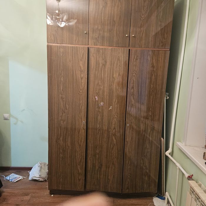 Отдам шкаф бесплатно платяной