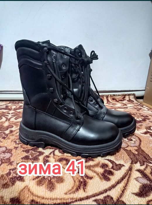 Продам новые зимние берцы