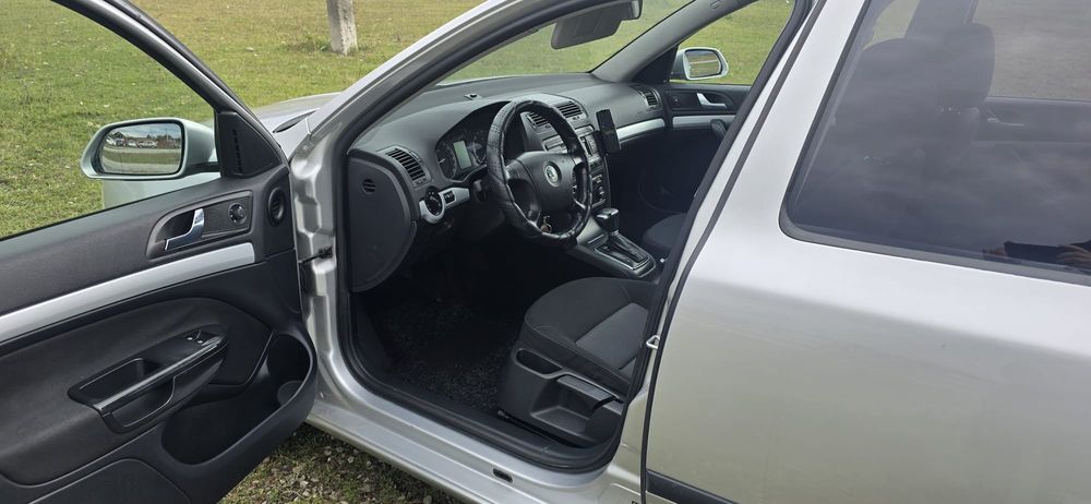 Skoda Octavia 2 automata dsg stare foarte buna