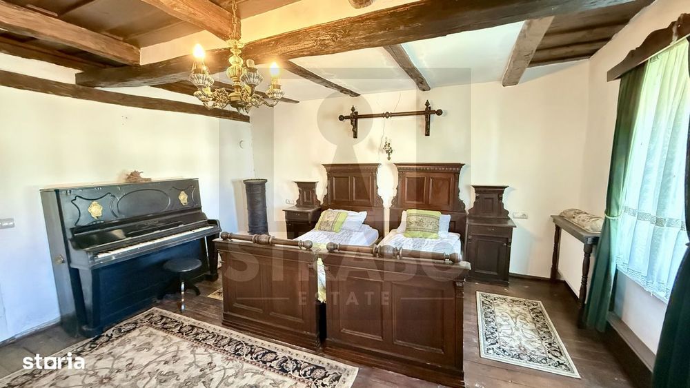 Casă unică de vânzare în Viscri la doar 250 m de casa regelui Charles