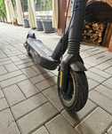Trotinetă electrică Ninebot KickScooter Max G2 – stare foarte bună