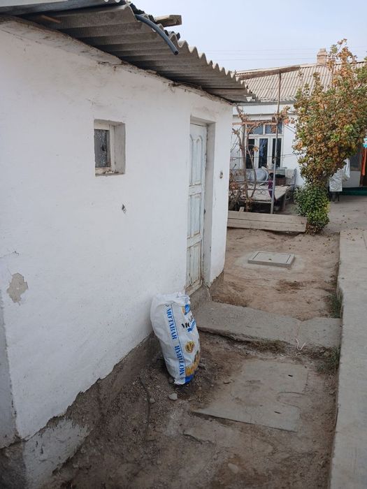 Vagzal Hududida Hovli Sotiladi Srochna