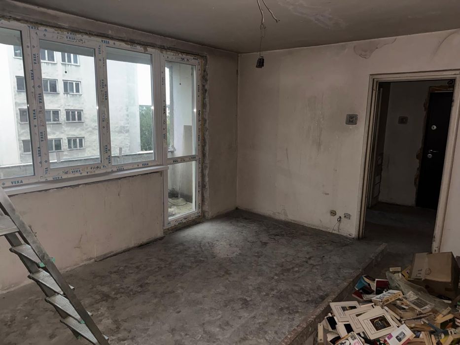 Vand apartament 3 camere 1 min metrou Lujerului!