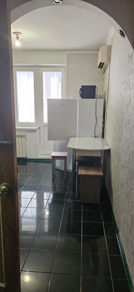 Сдам 1 комнатную квартиру в центре 8 мкр