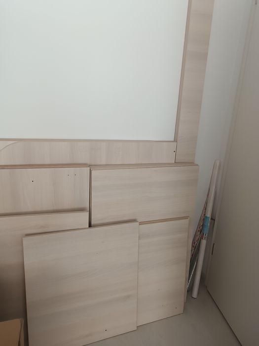 Plăci PAL 18 mm din 2 paturi cu rafturi – stare foarte bună,