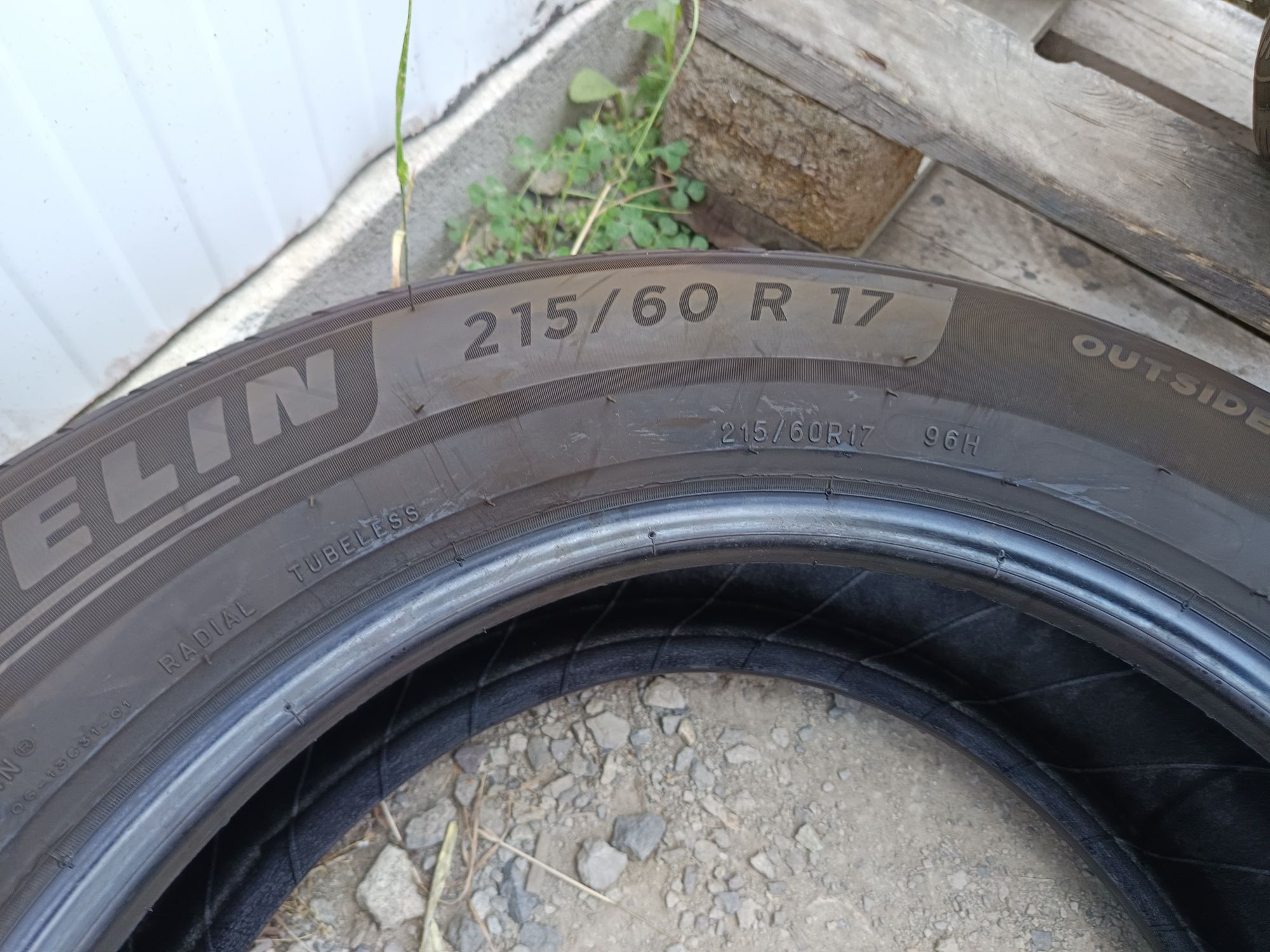 215 60 R 17 MICHELIN Дот 3721