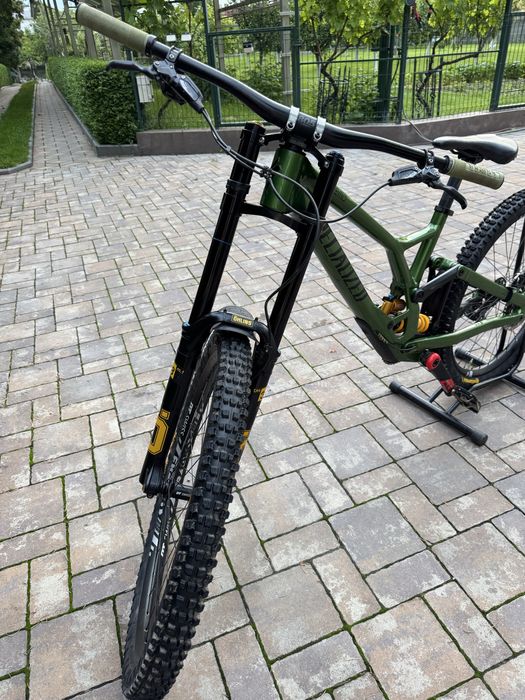 Specialized Demo 2021 marime S3 – 4.000 € negociabil