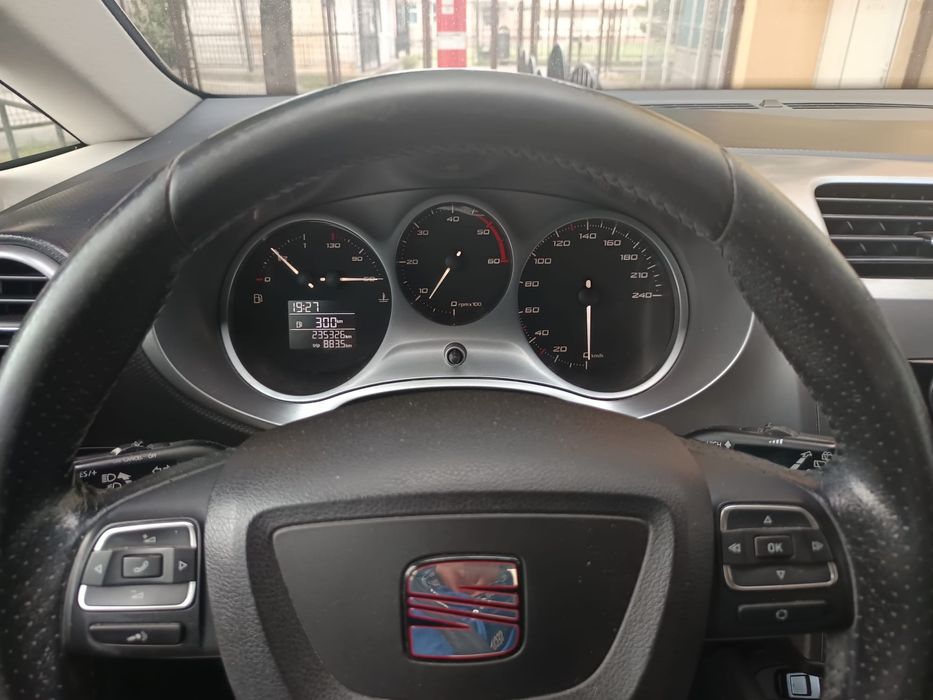 Seat Leon 2010 – 1.6 TDI Diesel