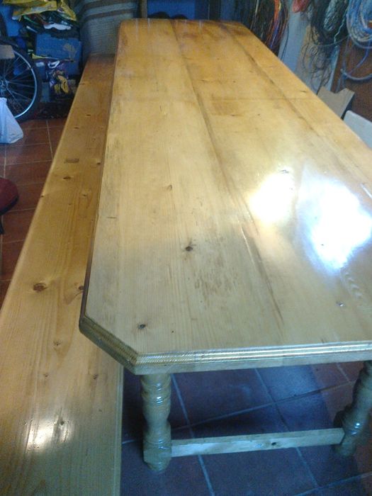 Masa din lemn masiv-3,20 m și bancă din lemn-4m. Noi, nefolosite