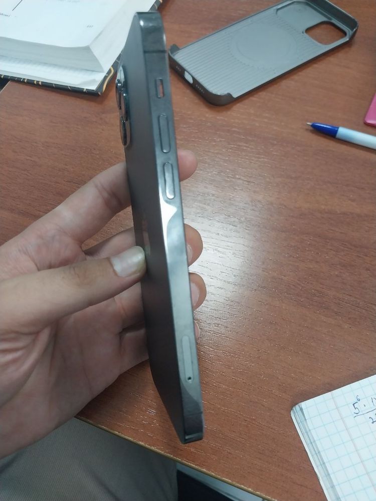 Apple 12 pro graphite