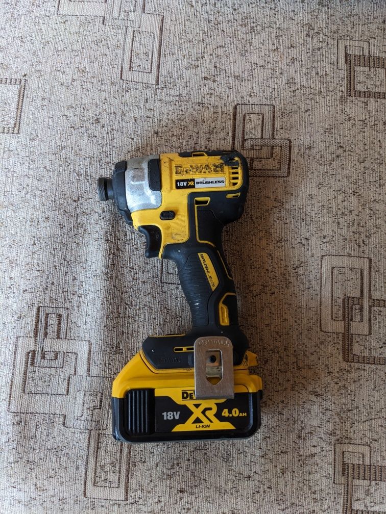 Autofiletantă Dewalt DCF887 impact Brushless