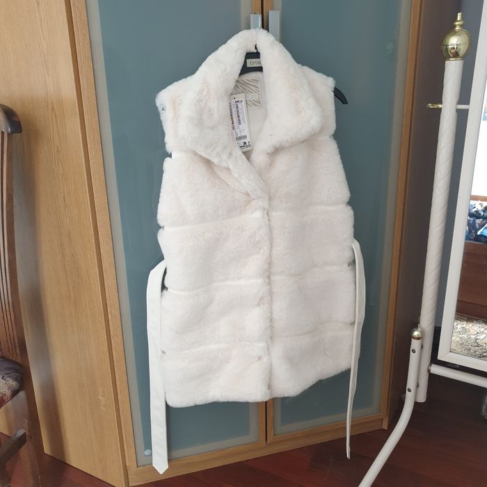 Пухен дамски елек