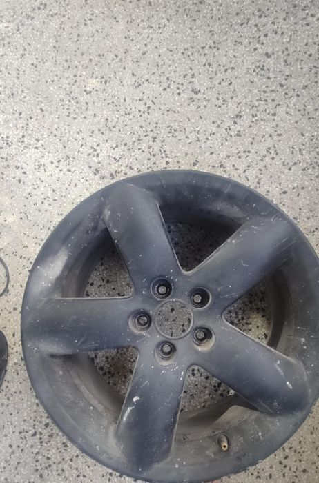 Продавам джанти 17" 5x108 с гуми за пежо