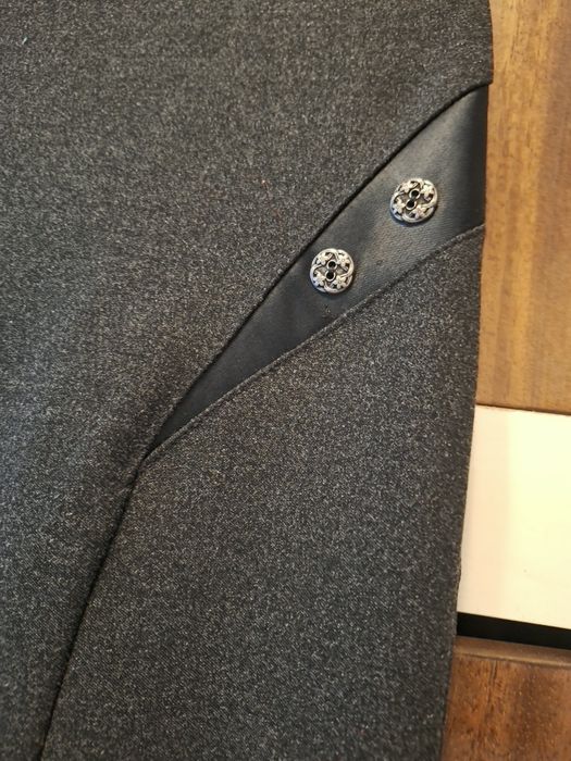 Продавам елегантна зимно/есенна пола