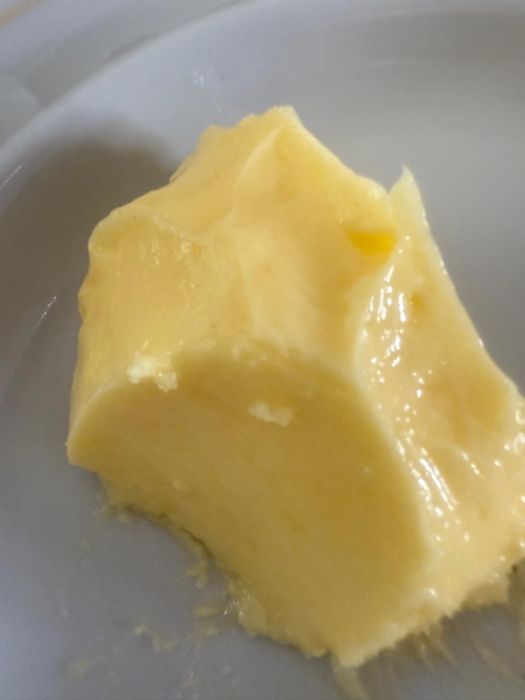 Масло сливочное, домашние , из натуральных сливок