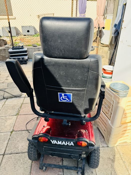 Триколка червена ямаха