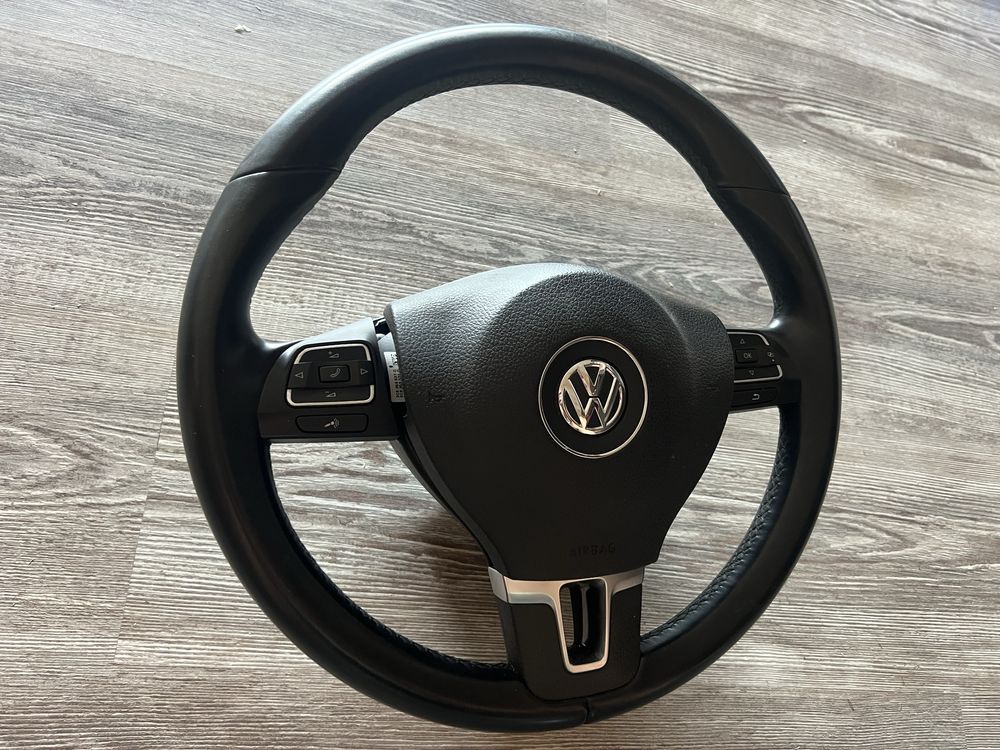Волан VW Passat 2013г