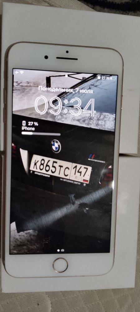 Продам айфон 8+ в хорошем состоянии