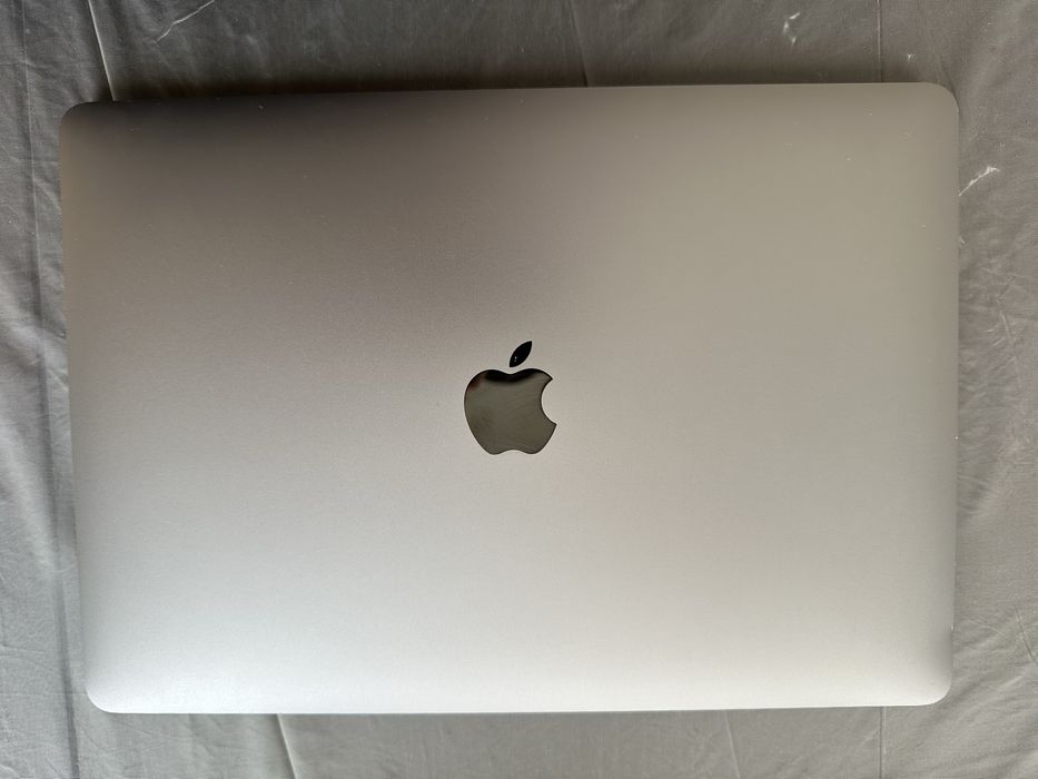 Macbook air m1 за екран