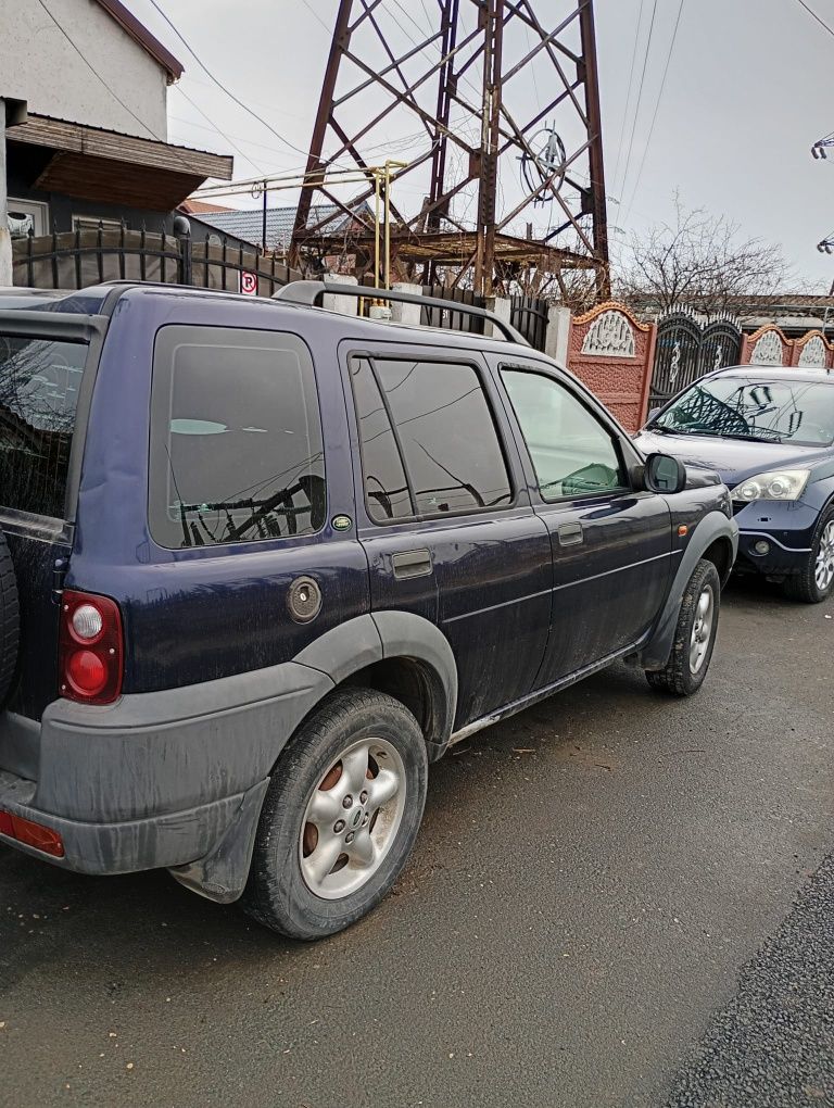 Vând LAND ROVER 2000