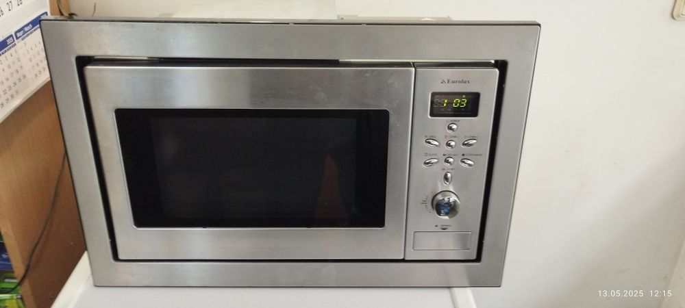 Микровълнова фурна за вграждане - Инокс