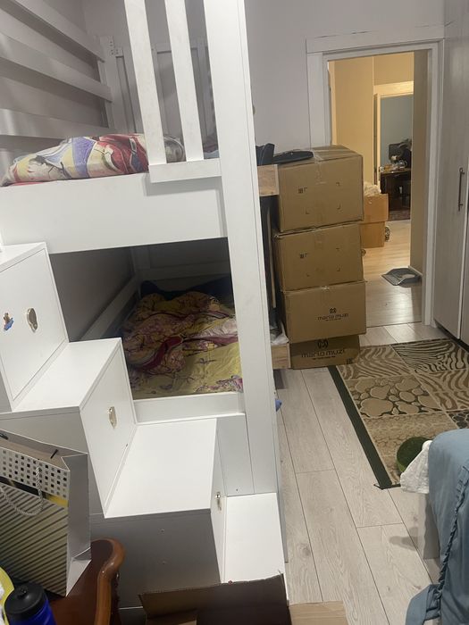 Срочно продам двухярусный кровать для детей 200/80