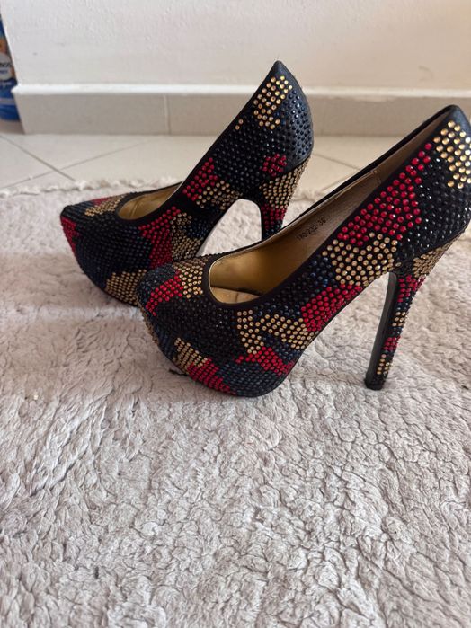 Дамски обувки различни модели