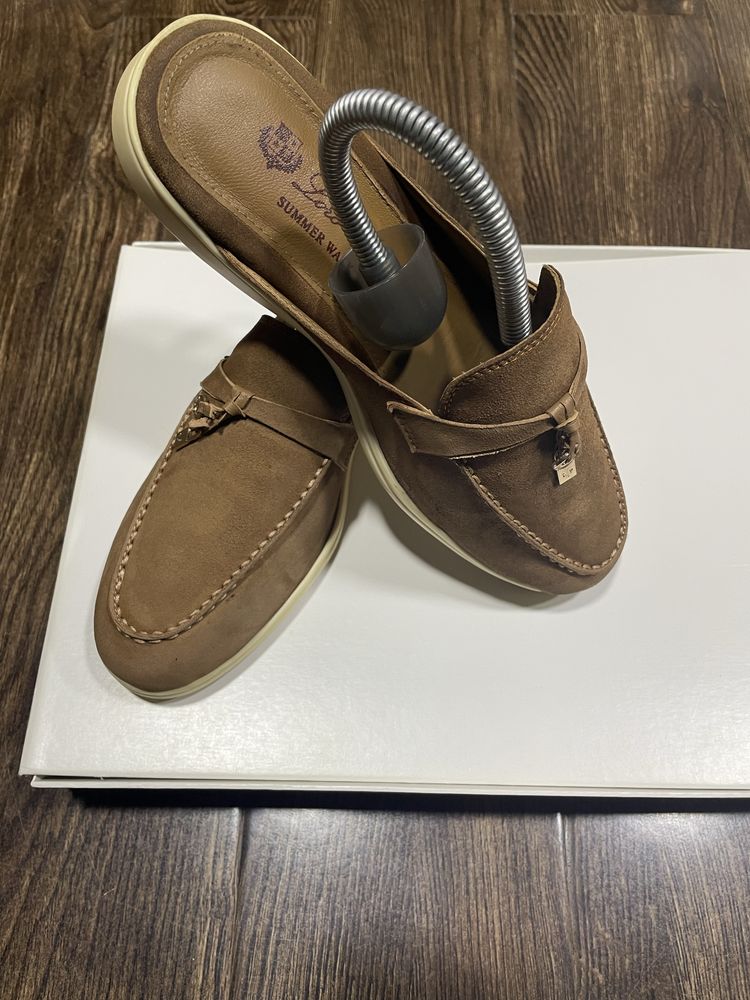 Charles &Keith&Vans&Laro Piano 38