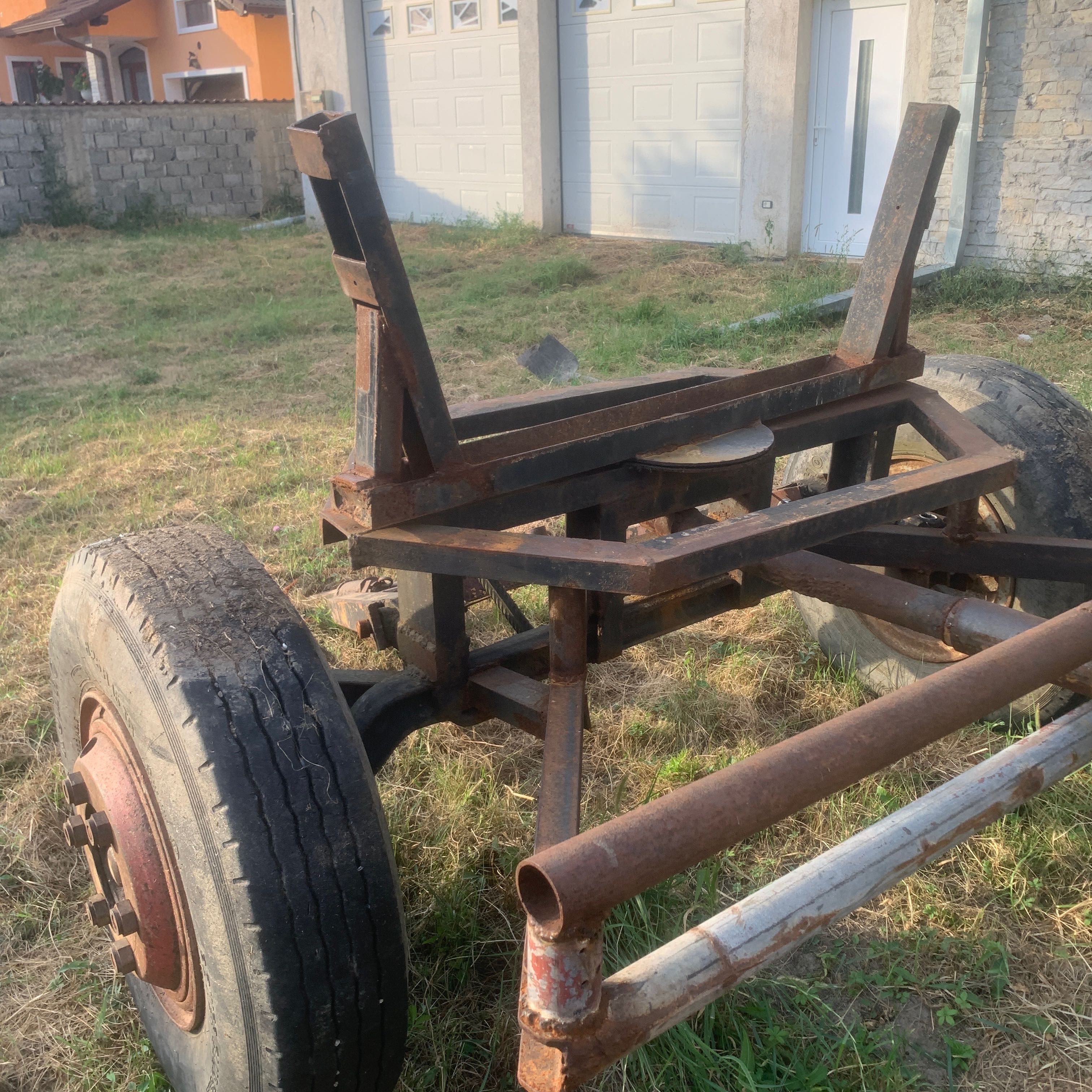 Caruță pentru tractor