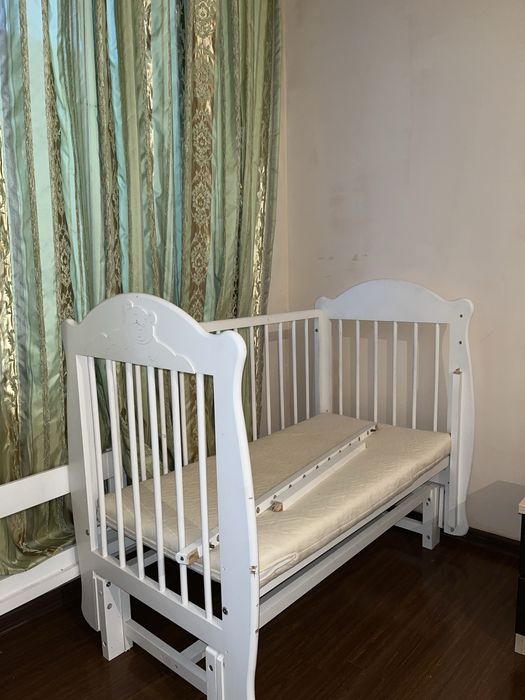 Детская кровать манеж