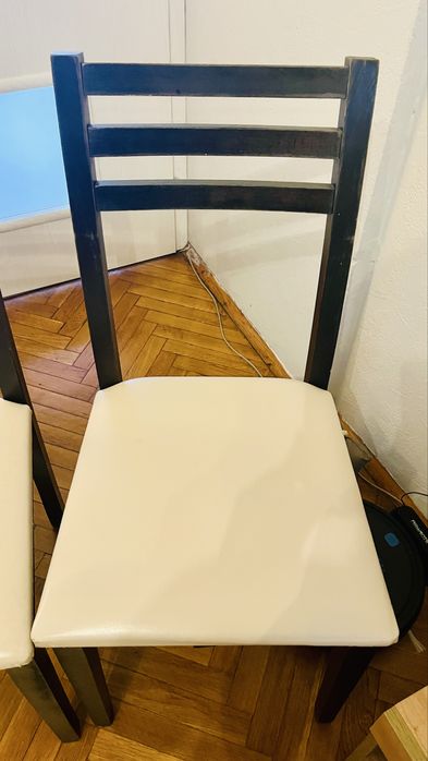 Трапезен стол Виденов