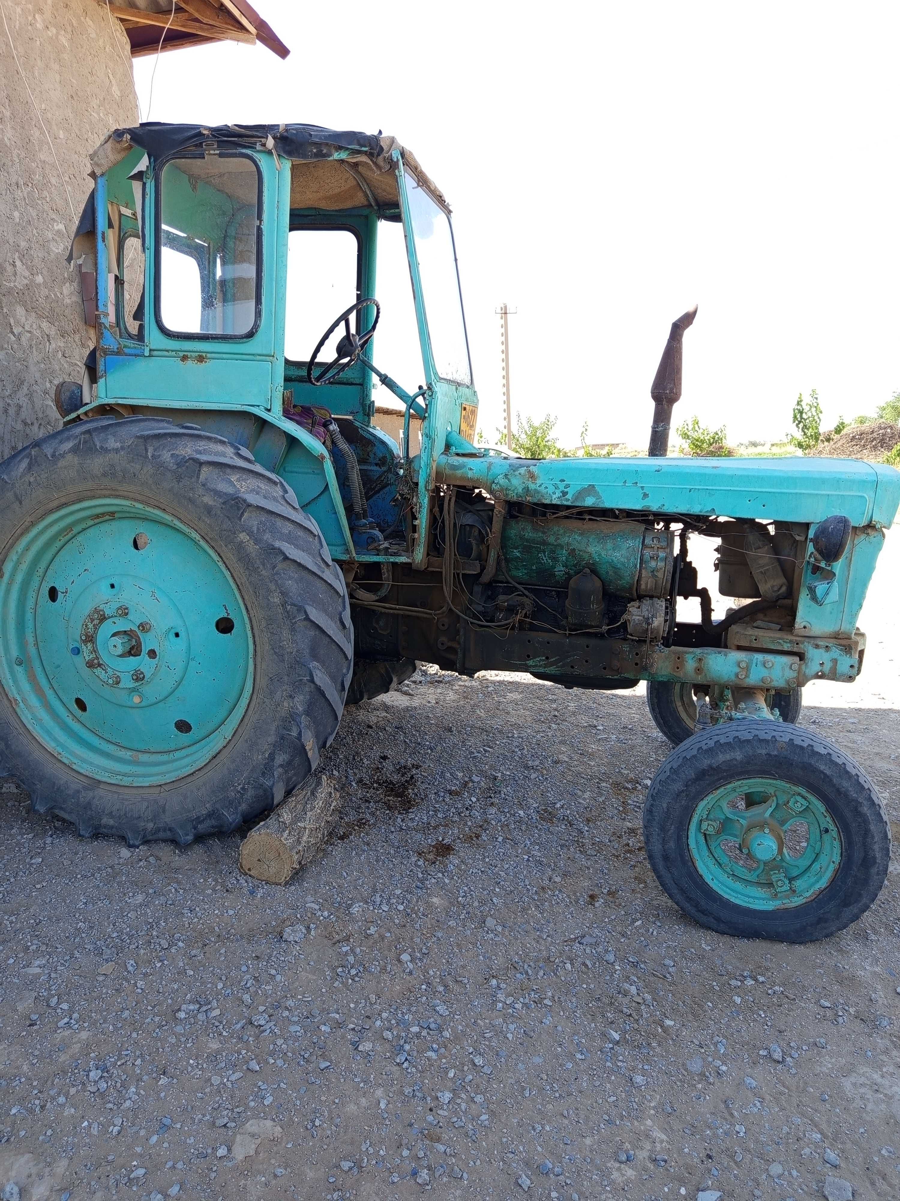T 28 Traktor,Trkamasi,Chizil surgichi,Sotiladi.