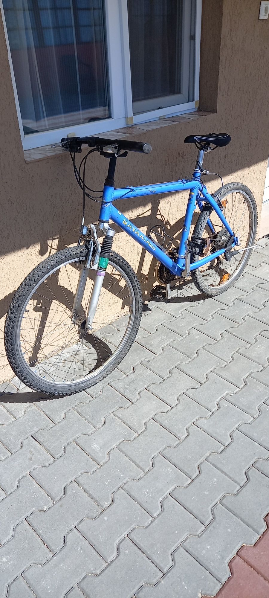 Vand bicicleta de femei și mountainbike