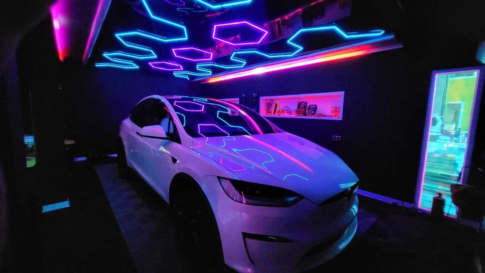 Colantări auto și vitrine – materiale premium, montaj profesional