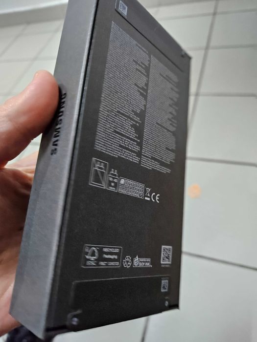 Samsung Galaxy S25 Ultra 512Gb sigilat la cutie Garantie 30 zile.