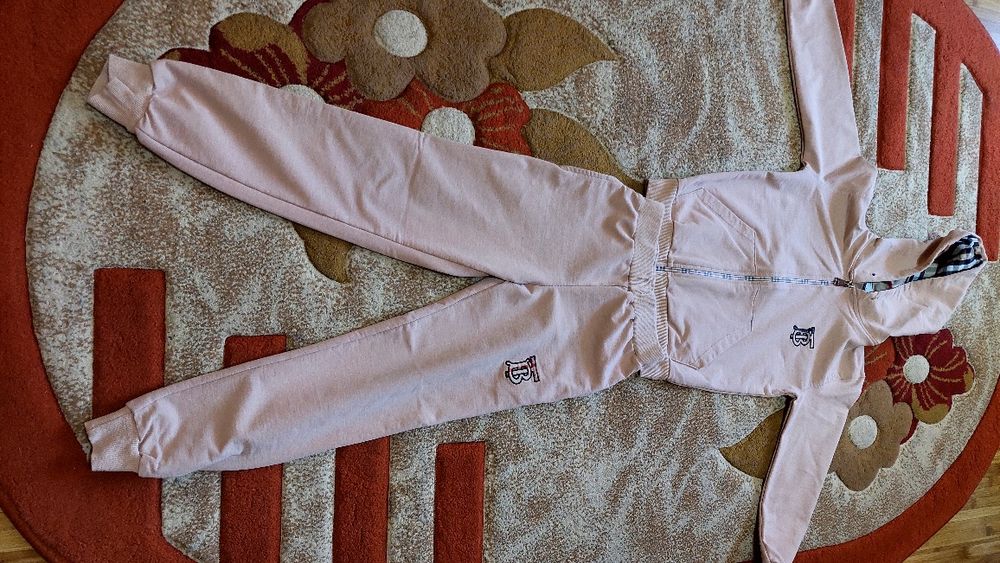 Geaca piele copii 10-11 ani+TRENING la preț de 110 lei la pachet