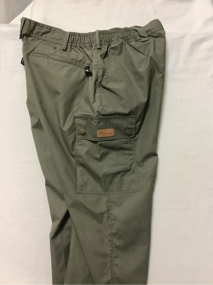 Pantaloni pinewood L