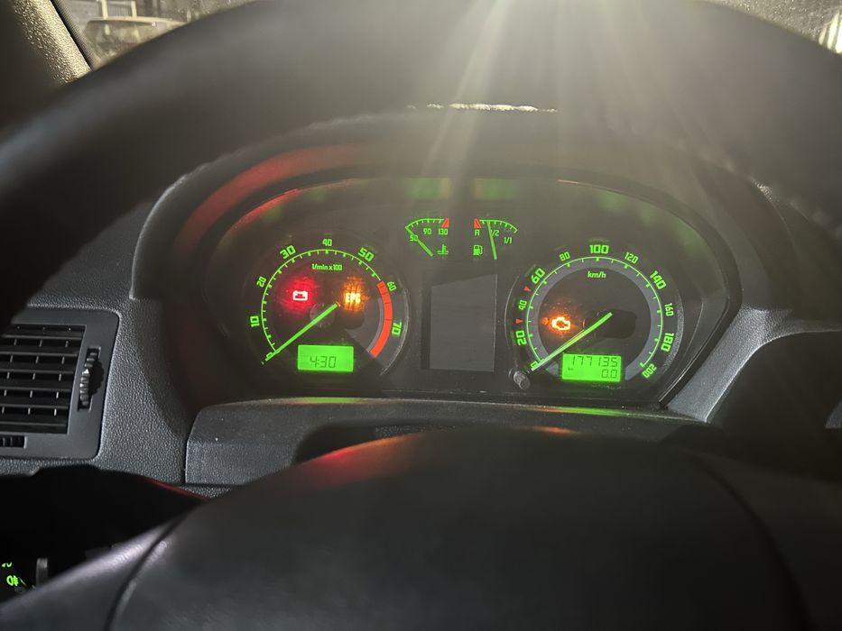 Vand skoda fabia 1.2 benzina