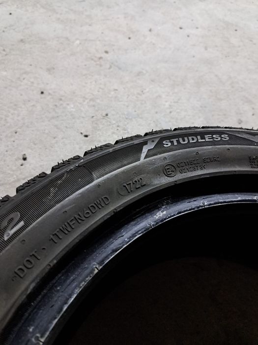 2 anvelope iarnă 185 55 r15 SYRON