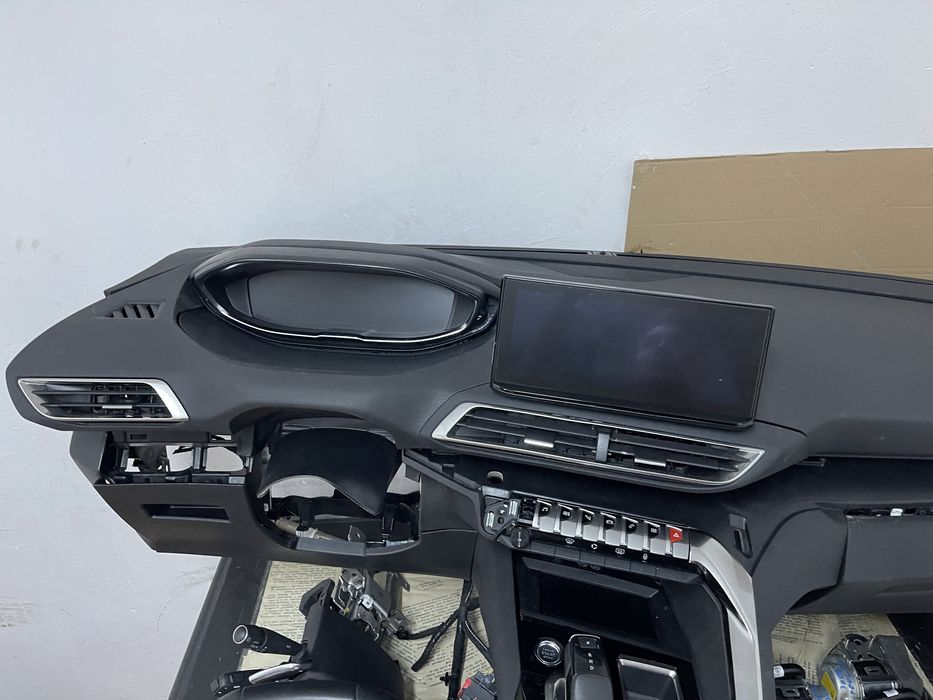 Plansa bord cu kit airbaguri si centuri Peugeot 5008 3008 2017-2024