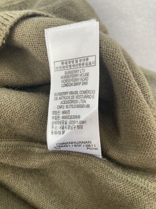 BURBERRY оригинална блуза /пуловерче