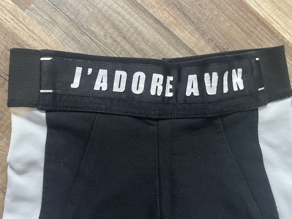 Avin клин по тялото