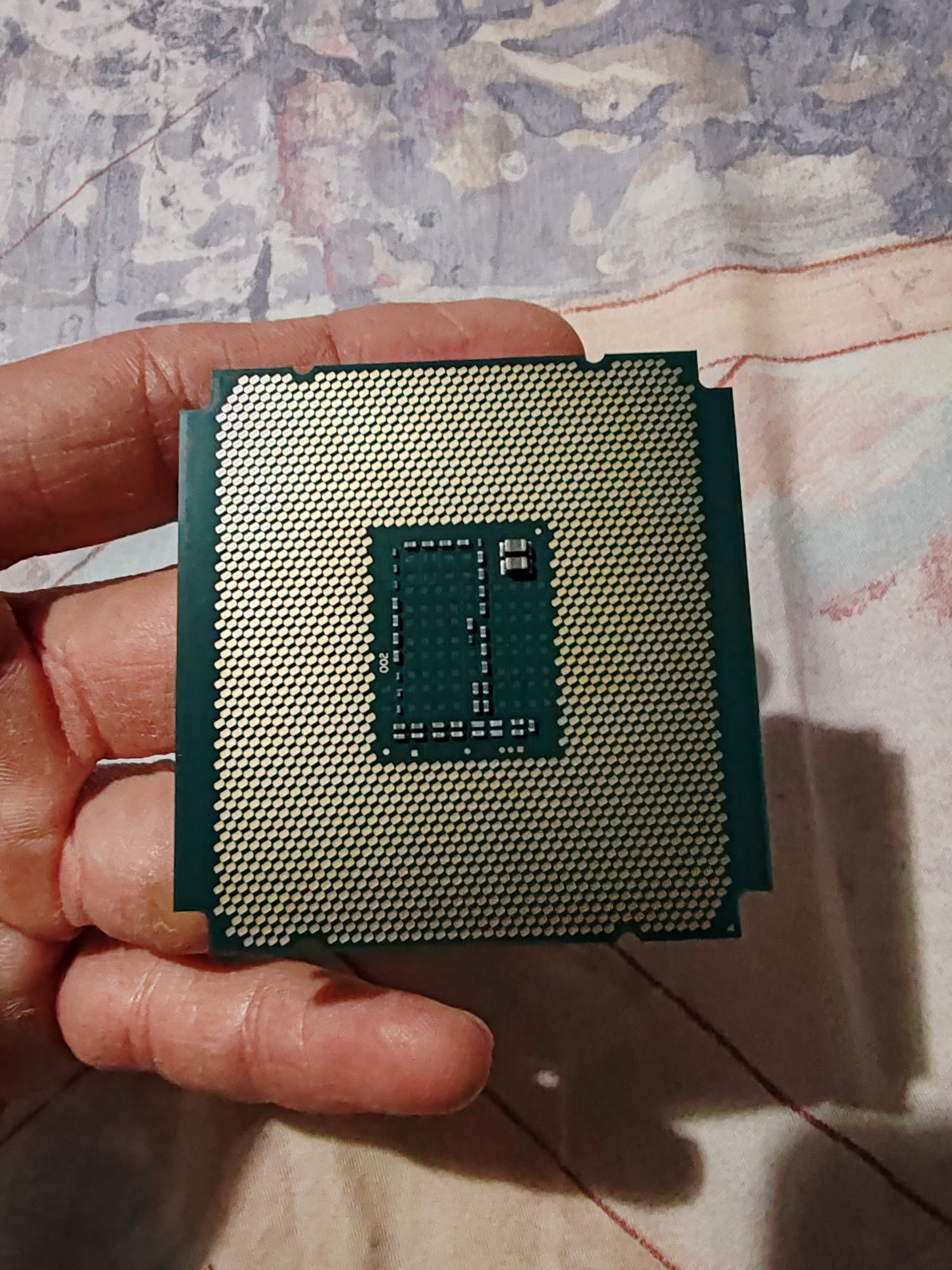 Intel Xeon E5 2697V3 LGA 2011 14 ядрен