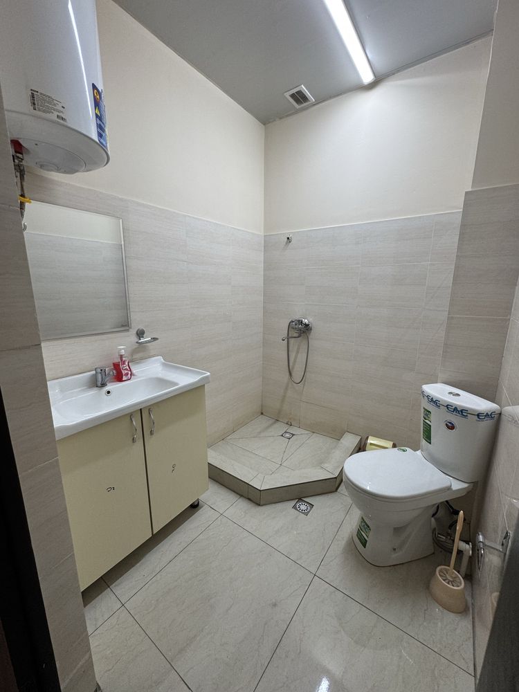 Аренда 1500 м²! 6 этажей, метро напротив, парковка на 20 машин
