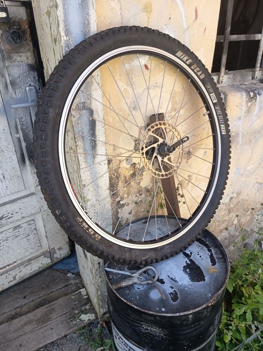 Vând cauciucuri Mike Bear umpic folosite