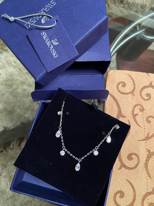 Lanț Swarovski, in stare impecabila!