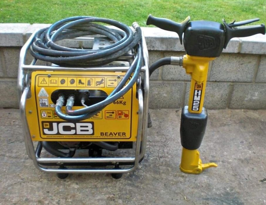 UTILAJE DE INCHIRIAT: Excavator.4T Compactor.3T Dumper.3T BOBCAT.3T