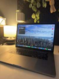 Apple MacBook Pro 15.4" (inch) 2019/ Intel Core i7/ 16GB/ Space